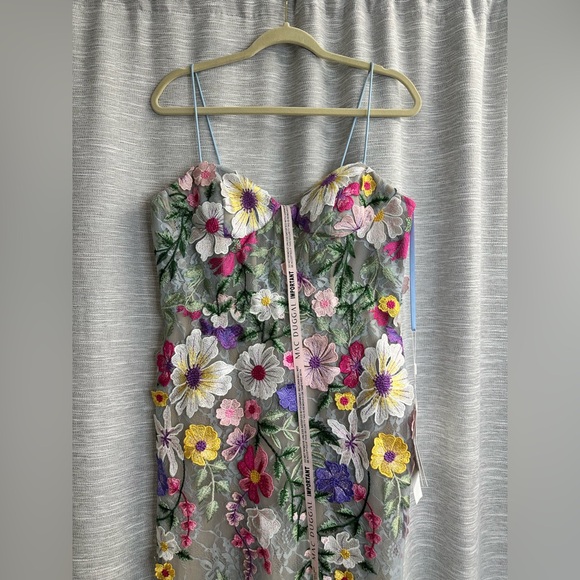 Mac Duggal Floral Embroidered Sleeveless Bustier Gown Size 10 - Picture 3 of 7